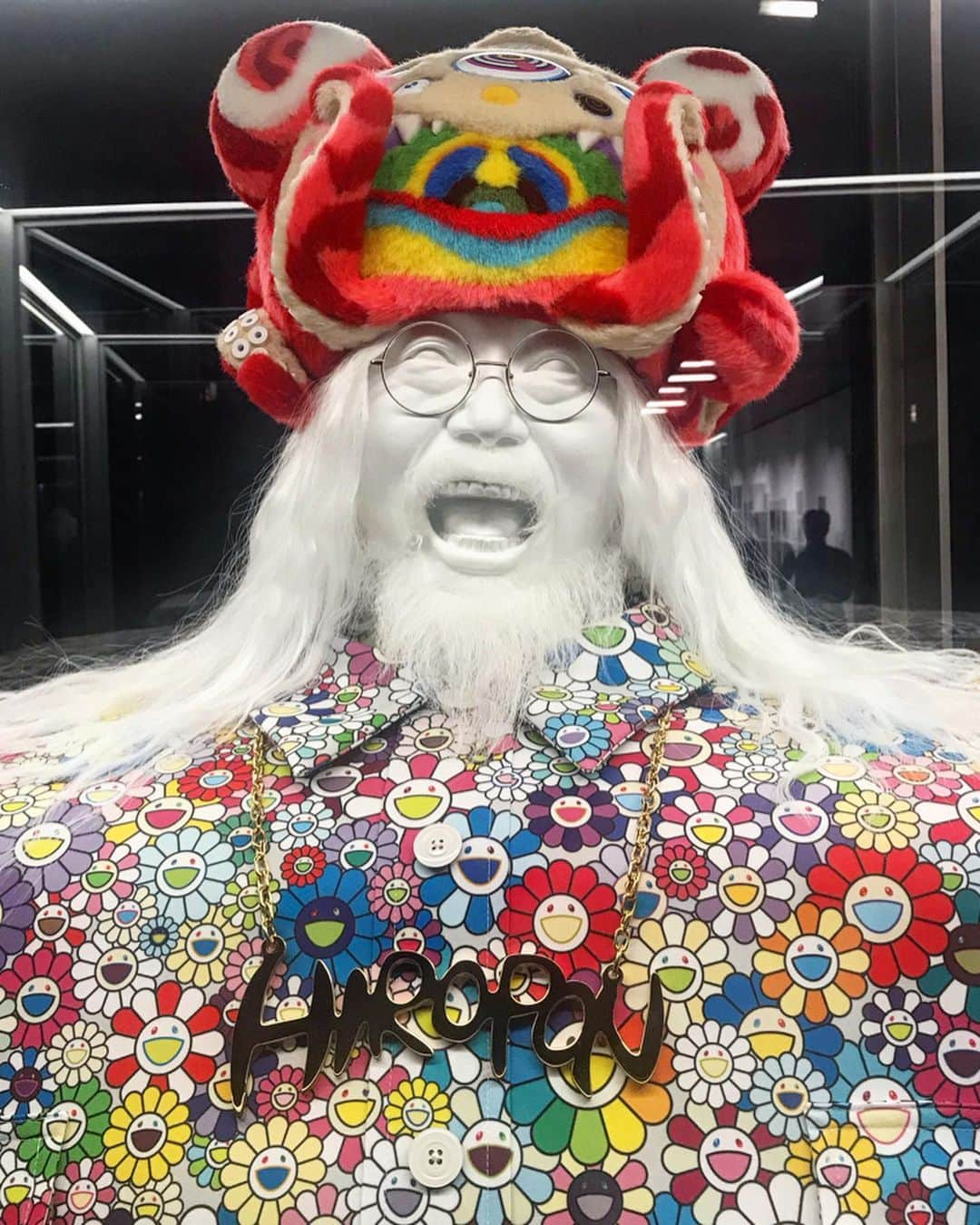 パク ・スジュさんのインスタグラム写真 - (パク ・スジュInstagram)「MURAKAMI VS. MURAKAMI at @taikwun.hk | 🌼😃🌼😃🌼 @takashipom your happy energy is infectious ^____________^❣️」6月1日 2時20分 - soojoo