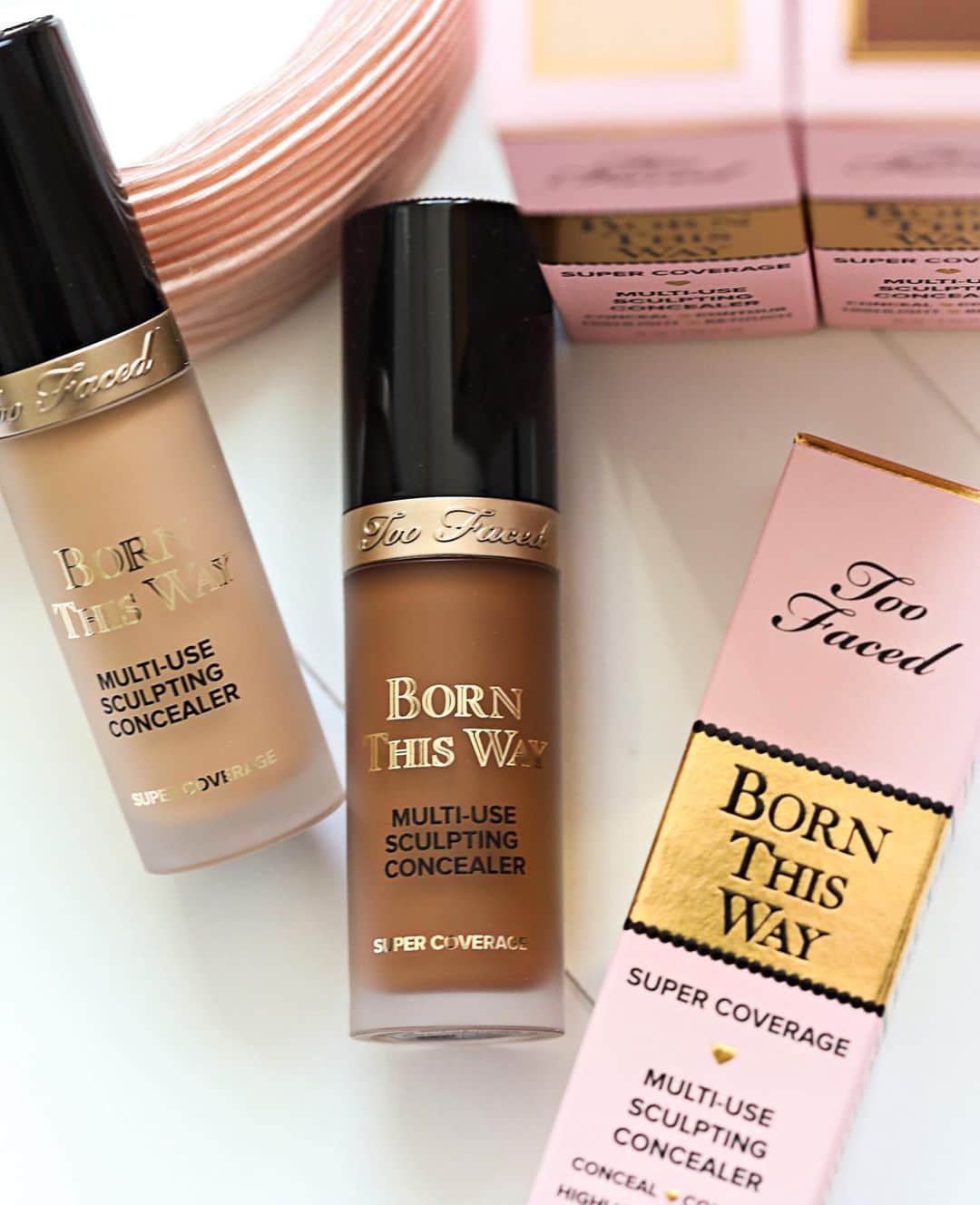 Too Facedさんのインスタグラム写真 - (Too FacedInstagram)「Achieve MAXIMUM coverage with an UNDETECTABLE finish 😉  Let us know why you love our Born This Way Super Coverage Concealers in the comments! 🔥Available @theofficialselfridges #tfbornthisway #toofaced」6月1日 3時07分 - toofaced