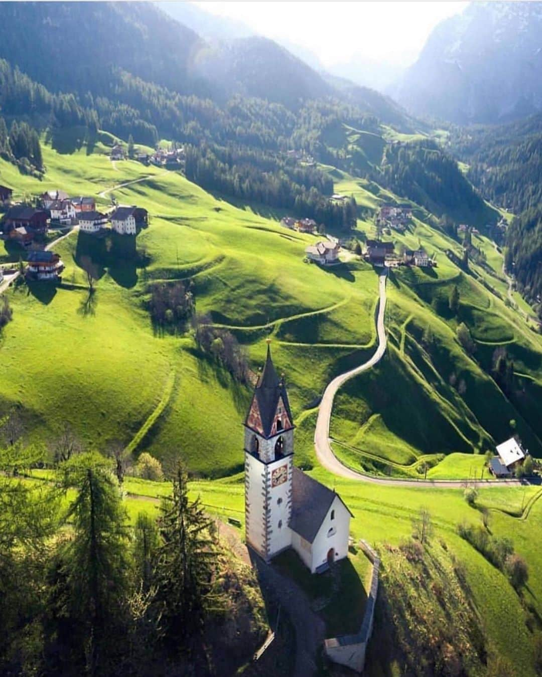 Wonderful Placesさんのインスタグラム写真 - (Wonderful PlacesInstagram)「Dolomiti - Italy ✨💚💚💚✨ . Picture by ✨✨@ilhan1077✨✨ #wonderful_places for a feature 💚」6月1日 13時18分 - wonderful_places