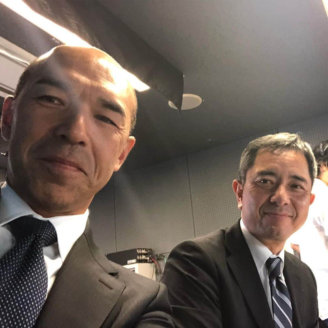 和田 一浩さんのインスタグラム写真 - (和田 一浩Instagram)「今日は京セラドーム大阪で解説です。NHK総合で冨坂アナウンサーとオリックスバファローズVS日本ハムファイターズ戦。 #京セラドーム大阪 #オリックスバファローズ #日本ハムファイターズ #冨坂アナウンサー #和田一浩」6月1日 13時44分 - wadakazuhiro