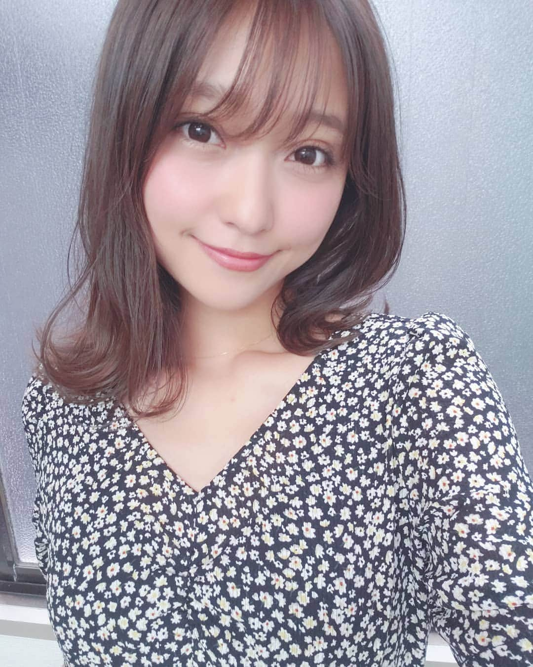 堤ゆきみさんのインスタグラム写真 - (堤ゆきみInstagram)「髪切りました✂️ @urealmottoにて川田さんにお任せです！カラーも落ち着かせてもらってスッキリ。ありがとうございました💓」6月1日 13時58分 - yukimi_tsutsumi