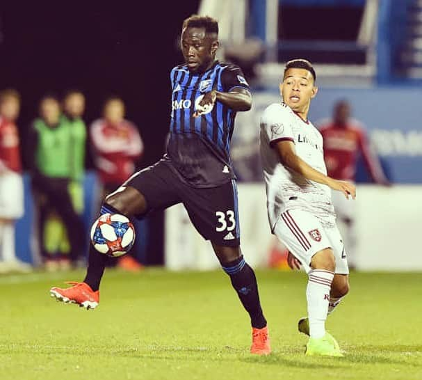 バカリ・サニャさんのインスタグラム写真 - (バカリ・サニャInstagram)「“Fighting as a team” on vous attend encore demin 17h au stade Saputo. #together #mls」6月1日 6時46分 - therealbac