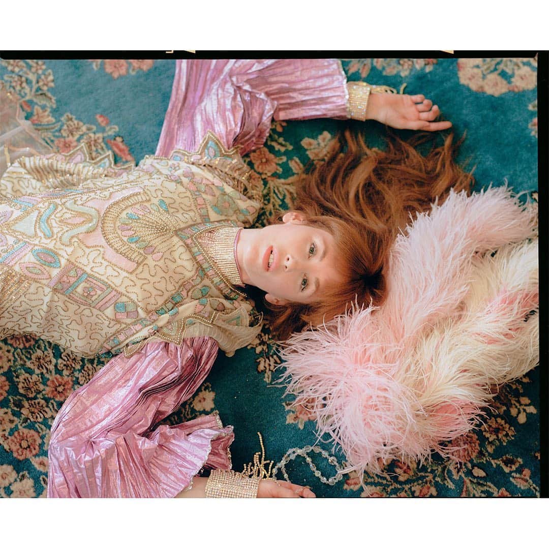 Faith Picozziさんのインスタグラム写真 - (Faith PicozziInstagram)「Gucci Mansion 9️⃣ 📸 @burrent 🕺📷@garrettremy 👗 @faithpicozzicreative 💥 #fashion #style #redhead #model #film #120film #mediumformat」6月1日 7時45分 - faithpicozzi
