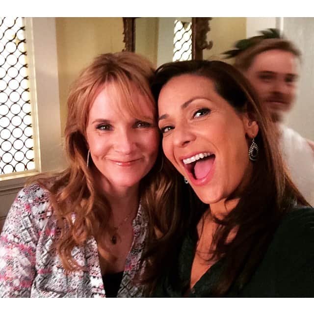 コンスタンス・マリーさんのインスタグラム写真 - (コンスタンス・マリーInstagram)「Happy Birthday to this amazing warrior goddess @lea_thompson ✨👏🏽✨💕✨👏🏽💕 Her rat nasty mode is the most amusingly beautiful thing I’ve ever seen! She’s kind, thoughtful, funny, talented, sings like a frikkin angel and can direct the sh*t out of some damn good TV! Love her!!💕💕💕💕💕💕💕💕😘 Switched At Birth would have been a sad lonely place without her!!! 🥳😘🥳😘🥳😘🥳 #LeaThompson #SwitchedAtBirth #HappyBirthday #GODDESS」6月1日 8時38分 - goconstance