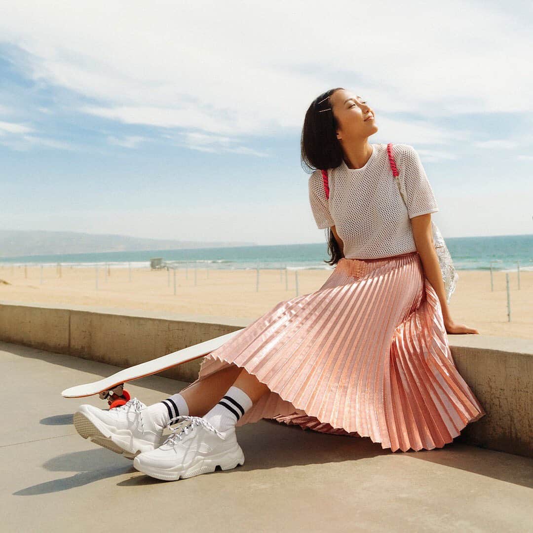 CHARLES & KEITH JAPAN CHARLES & KEITHのインスタグラム