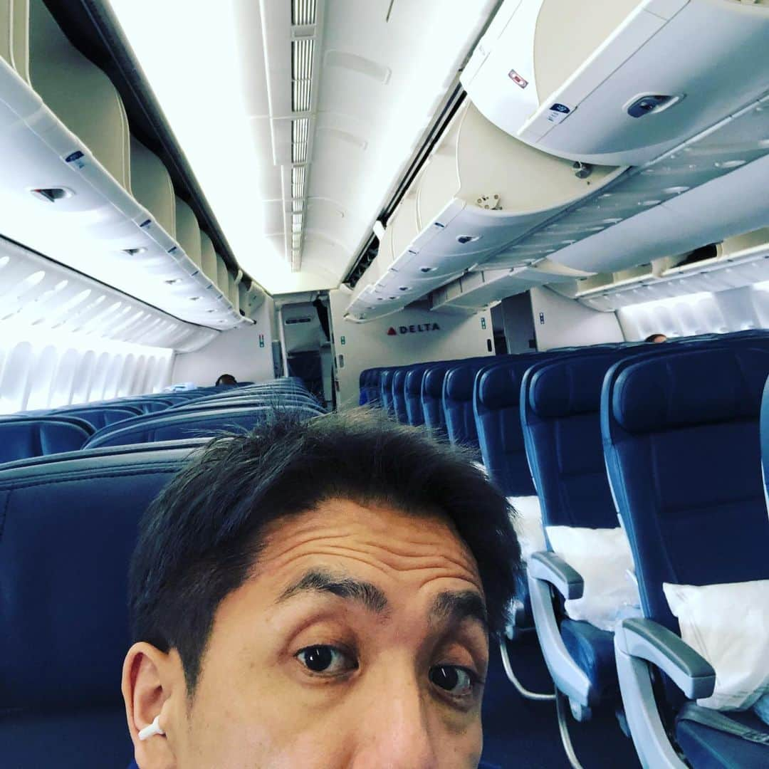 DJ SANCONさんのインスタグラム写真 - (DJ SANCONInstagram)「行ってきます！ I’m off to New York ✈️ ---------------------------------------------------- #djs #djlife #dj #japandj #japandjs  #djsancon #AsianDJs #AsianDJ #deejay #djing #djset #djサンコン」6月1日 14時53分 - djsancon