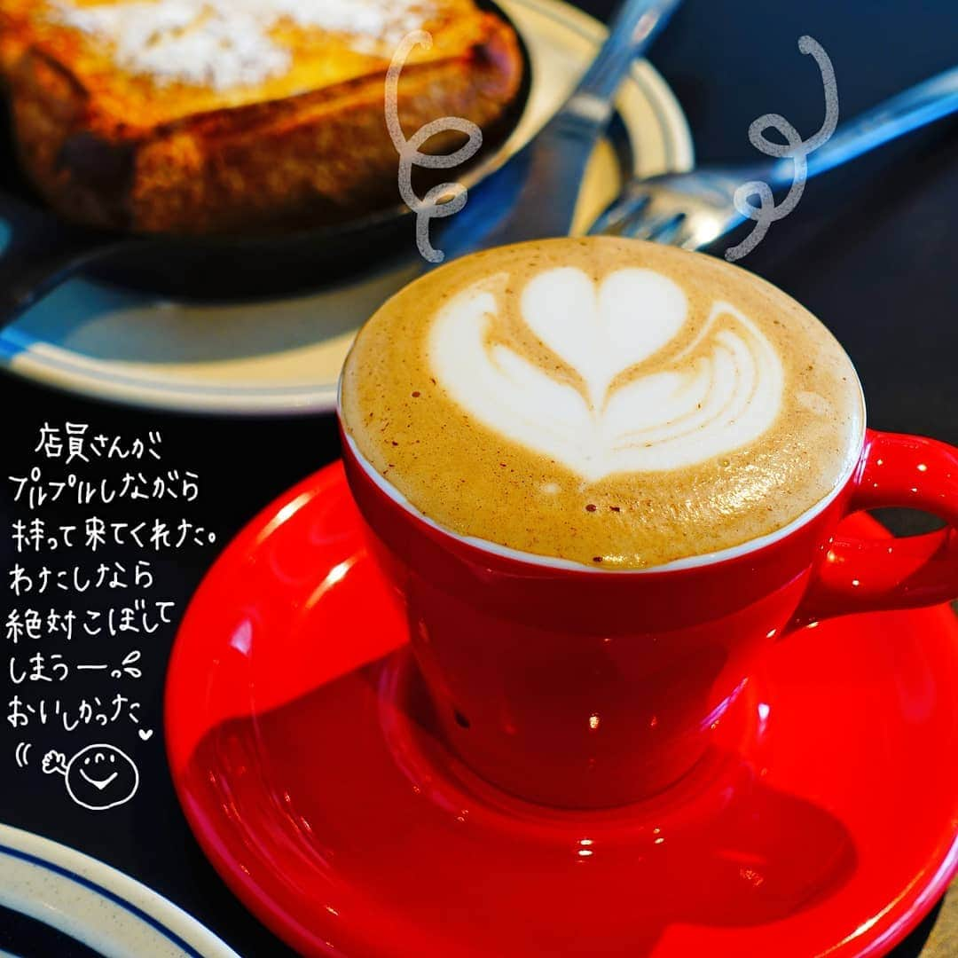 なっつ。さんのインスタグラム写真 - (なっつ。Instagram)「🍞☕ ランチの後は１５時から販売の 『#パンとエスプレッソと』の スキレットで１５分かけて じっくり焼いてくれる #フレンチトースト でおやーつ♬ あっつあつで外かりっとふんわり♡  こりゃまた食べたい―――♡ めっちゃ美味しかった♬ 本当また食べたい♡ また食べたーい(笑) ↑しつこい(笑) . ちびっこと遊んで お話して美味しいもの食べてって 充実した1日でしたー😊 . また遊んでくださーい😄 ・ ・ ・ #frenchtoast#cafemocha#神奈川#神奈川カフェ#湘南#tsite#なっつの絵日記」6月1日 10時01分 - punipopo