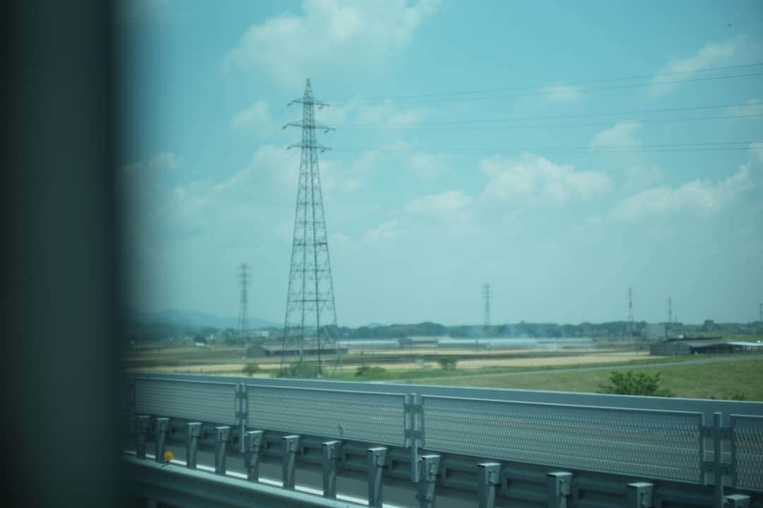 のインスタグラム：「田んぼを見ながら北上中。  #leica#leicam10p#summarit#summarit50#summarit50mm#oldlens#ライカ#ライカm10p#ズマリット#ズマリット50mm#オールドレンズ#tokyo#japan#oldlens_tokyo」