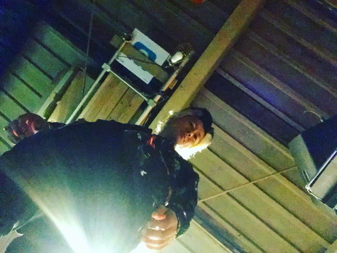 Ju-kenのインスタグラム：「昨夜は生ヒップホップバンド、Lo Diamante にお集まり頂きありがとうございました😊  6/3には名古屋Zionでプレイしますので、是非！♫ そして久しぶりに #smackengineer さんが、スタイリングしてくれました♫  花柄かわゆ(^^) thanxxx maxxx !!!@bambridge_smackengineer」