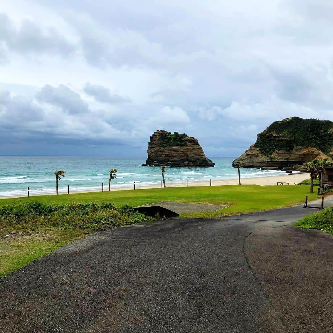 Isseki Nagaeさんのインスタグラム写真 - (Isseki NagaeInstagram)「bad conditions #surfinglife #surftrip #beach #surfingphotography」6月1日 11時24分 - isseki_nagae