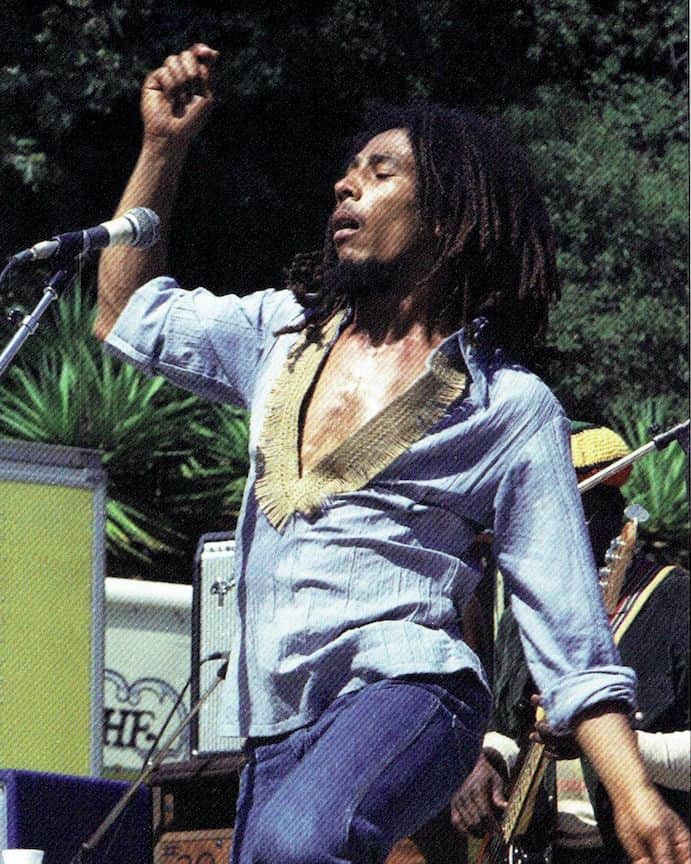 ボブ・マーリーさんのインスタグラム写真 - (ボブ・マーリーInstagram)「On May 31, during the 1976 #RastamanVibration tour, Bob Marley & The Wailers were in #SantaBarbara, CA performing live at the @sbbowl! #todayinbobslife . 📷s by Kim Gottlieb-Walker from her book "Bob Marley and the Golden Age of Reggae."」6月1日 11時40分 - bobmarley