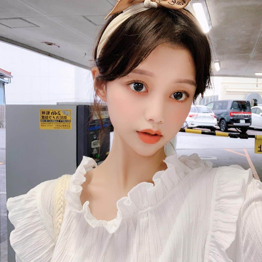 Chuuのインスタグラム：「Chuu summer💛✨」