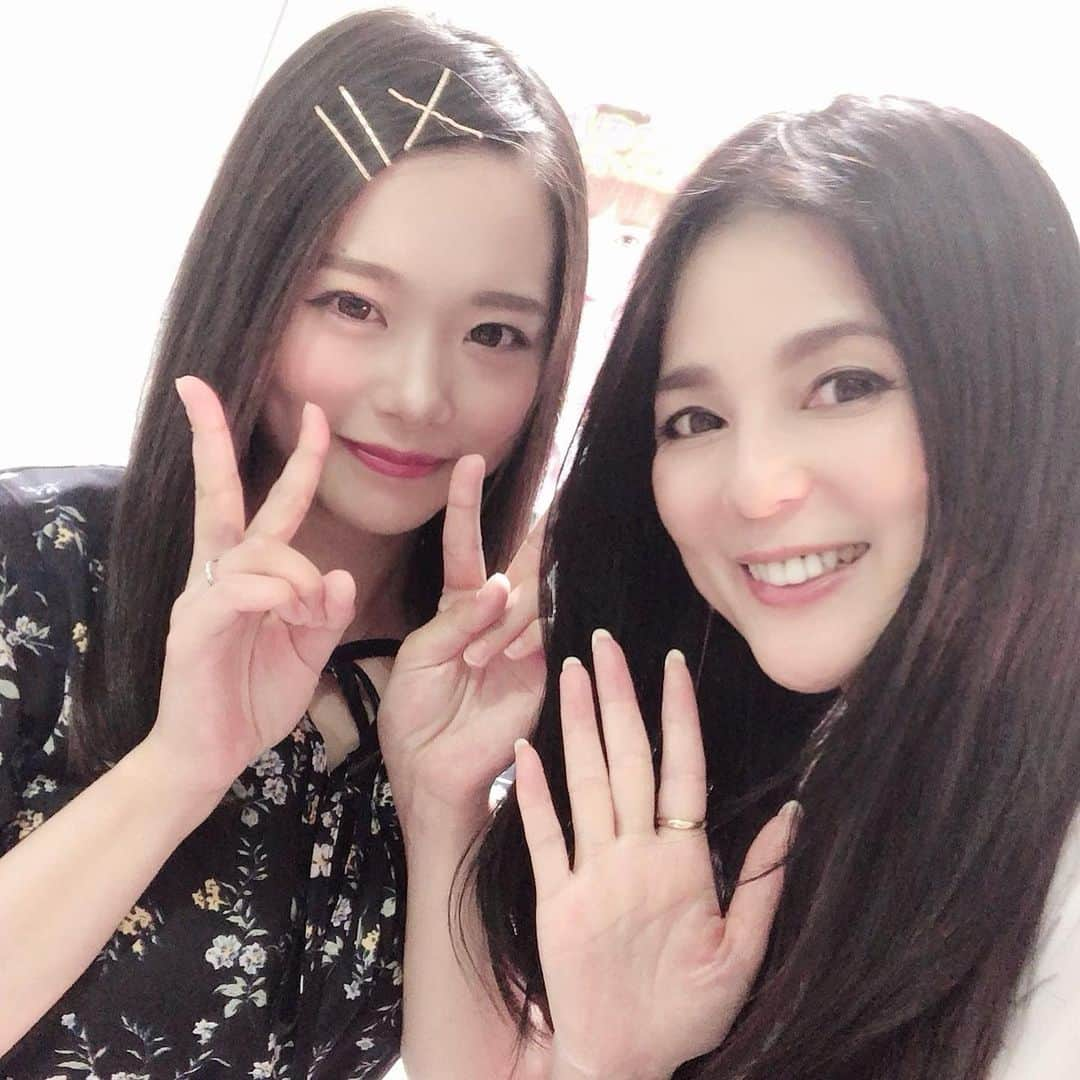 加藤美佐子さんのインスタグラム写真 - (加藤美佐子Instagram)「渋谷郵便局にて開催した  盛りかわトーク＆撮影会と あなたの盛りかわ写真コンテスト 結果発表 無事終了しました💓  お越し下さった皆様本当にありがとうございます！ 本当に嬉しくて涙  #えりんこ ちゃん #青木美沙子 ちゃん #ゆきだるま さん  もめちゃめちゃ可愛い💓💓 トークも為になる話をわかりやすく してくれて感激です😊✨ ありがとうございました💓💓 #盛りかわいいBOOK #盛りかわ #コンビニ本  #渋谷郵便局 #インフルエンサー #シュガープラス」6月1日 12時36分 - misako.kato