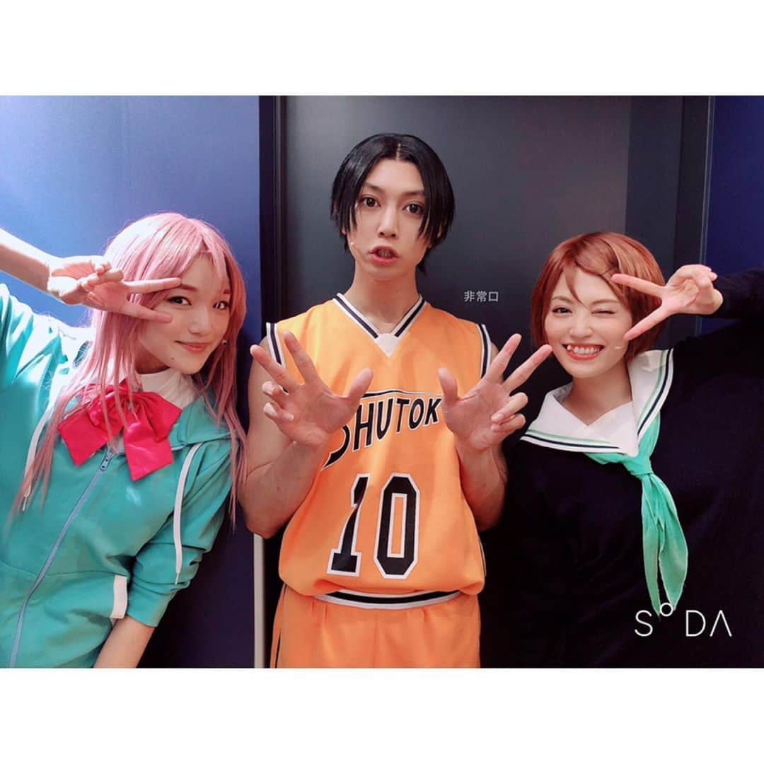 田野アサミさんのインスタグラム写真 - (田野アサミInstagram)「本日から！！﻿ ﻿ 舞台黒バスが終わりちょうど2週間程が経とうとしている本日🏀🏀🏀🏀🏀✨﻿ ﻿ 『舞台 黒子のバスケ ULTIMATE-BLAZE』﻿ 特別編集版 映像配信﻿ 本日から配信開始でーーーーす！🏀﻿ 嬉しいー！1800円でみれるよ！！笑﻿ ﻿ 視聴期間﻿ 2019年﻿ ６月１日（土）0:00〜９月２０日（金）23:59﻿ ﻿ 沢山の配信サイトさんが配信してくださってます🙏🏻✨﻿ ありがたい限りです。﻿ 是非とも舞台観劇なさって下さった方も﻿ まだ見てない！初めて！って方も是非！ もっとキャストの細かい表情や動きが観れると思います🏀✨是非舞台黒バスの世界を皆さんのタブレットや携帯でご観劇下さい❤️🐥﻿ ﻿ ﻿ 私も必ずみる。﻿ なんだかうれしい。﻿ 一生懸命全力全開のキャスト全員に会える。﻿ また誠凛の皆に会える。またリコに会える。﻿ 大千秋楽の配信という事で、きっと皆色んな気持ちを胸に板の上にたっている。﻿ 私も緊張と嬉しさと寂しさで、﻿ 色んな表情している事でしょう！！﻿ 恥ずかしいけどみてもらいたいです。﻿ そして、なによりも、﻿ 配信を決めてくれたいろんな各所のスタッフさん！！！！﻿ ありがとうございます！！！！笑﻿ ﻿ ﻿ 一緒にどんな場所、どんな時間でもダムダムしましょ🏀﻿ 会いにきてね！会いに行きます！﻿ ﻿ #皆に会いたい﻿#皆に会える #黒子のバスケ﻿#japanculture  #くろステ#kurokonobasket  #たのリコ 色んな写真載せました！すわいぷしてね👉🏻👉🏻👉🏻 まだまだまだまだあるんだけどね🏀🙏🏻♡笑﻿ ﻿」6月1日 12時46分 - tano_asami