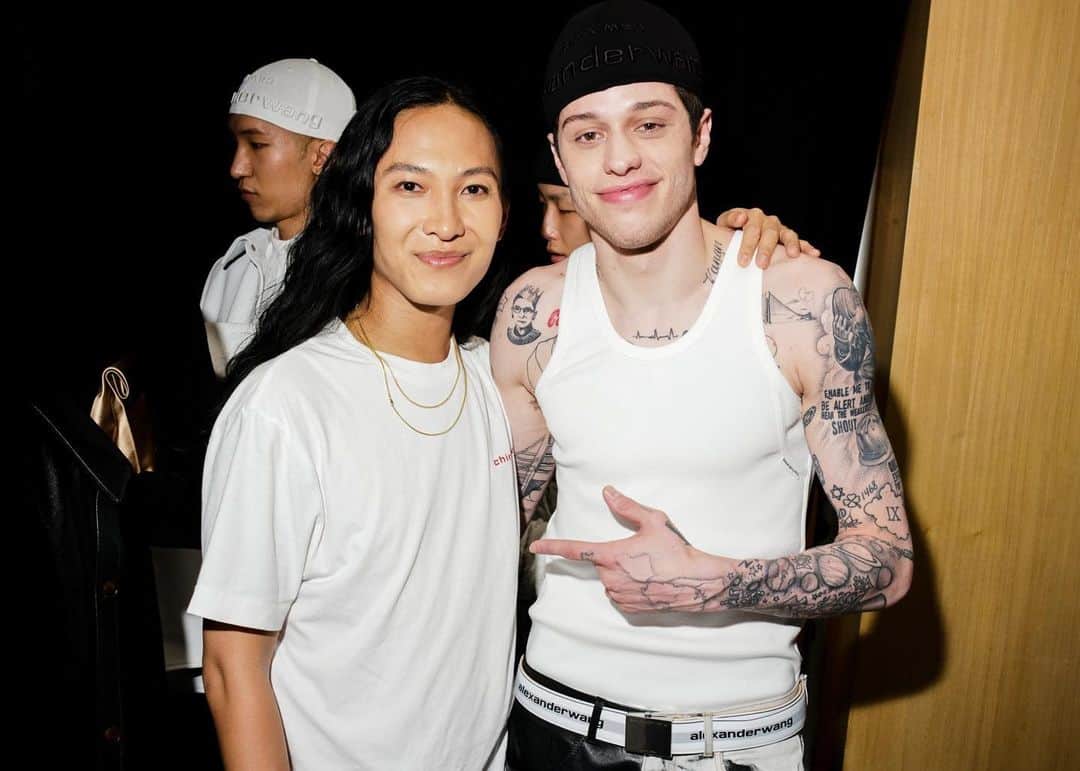 アレキサンダー・ワンのインスタグラム：「@petedavidson backstage with @alexwangny after his runway show debut at the #Collection12020 show.」