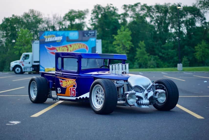 Hot Wheelsさんのインスタグラム写真 - (Hot WheelsInstagram)「Good morning, Philly! We’re chillin' out maxin' relaxin' all cool for another fresh take on the Hot Wheels Legends Tour! 😎Tag #HotWheelsLegends to show us all of the epic sights👀 and sounds🎵 from today’s stop. Tune in later to find out who will be crowned the winner of Philadelphia, PA! 🧡👑 . . . . #hotwheels #carshow #carspotting #philadelphia #pennsylvania #autoshow @walmart @mobil1 @dickies @mechanix_wear @honda @xbox」6月1日 22時34分 - hotwheelsofficial