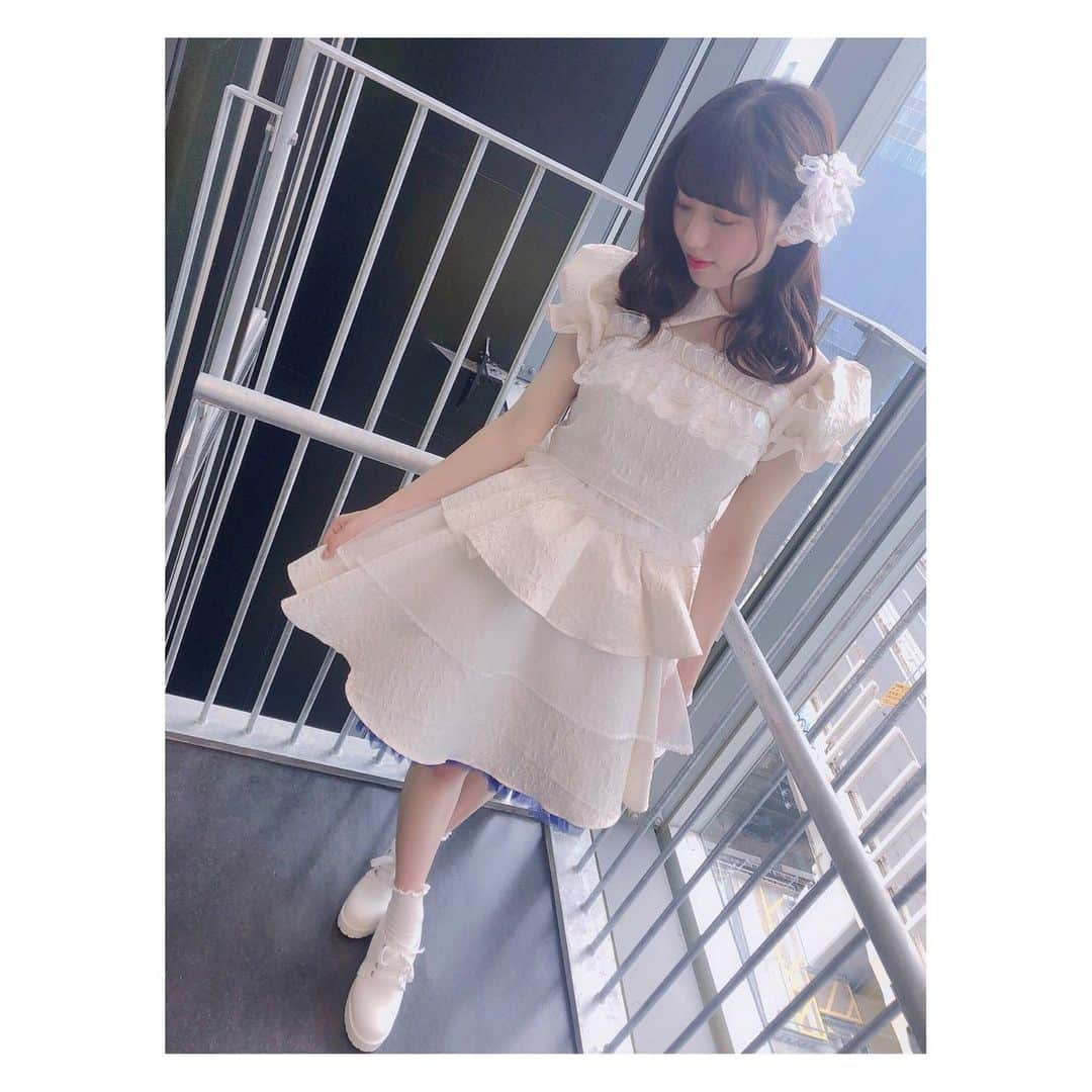 星名あゆみさんのインスタグラム写真 - (星名あゆみInstagram)「新衣装になりました^_^ どうですか？？﻿ そして公式で発表されたとおり﻿ 正式に担当カラーが青色になりました💙﻿ ・﻿ ・﻿ ・﻿ ﻿  #photoshop #instagramjapan #like4likes  #アイドル #idol #ヘアカラー #ヘアスタイル #ootd #アイドル #followme #instagood #selfie #me #新衣装 #衣装#コスプレ」6月1日 22時56分 - hoshina_ayumi