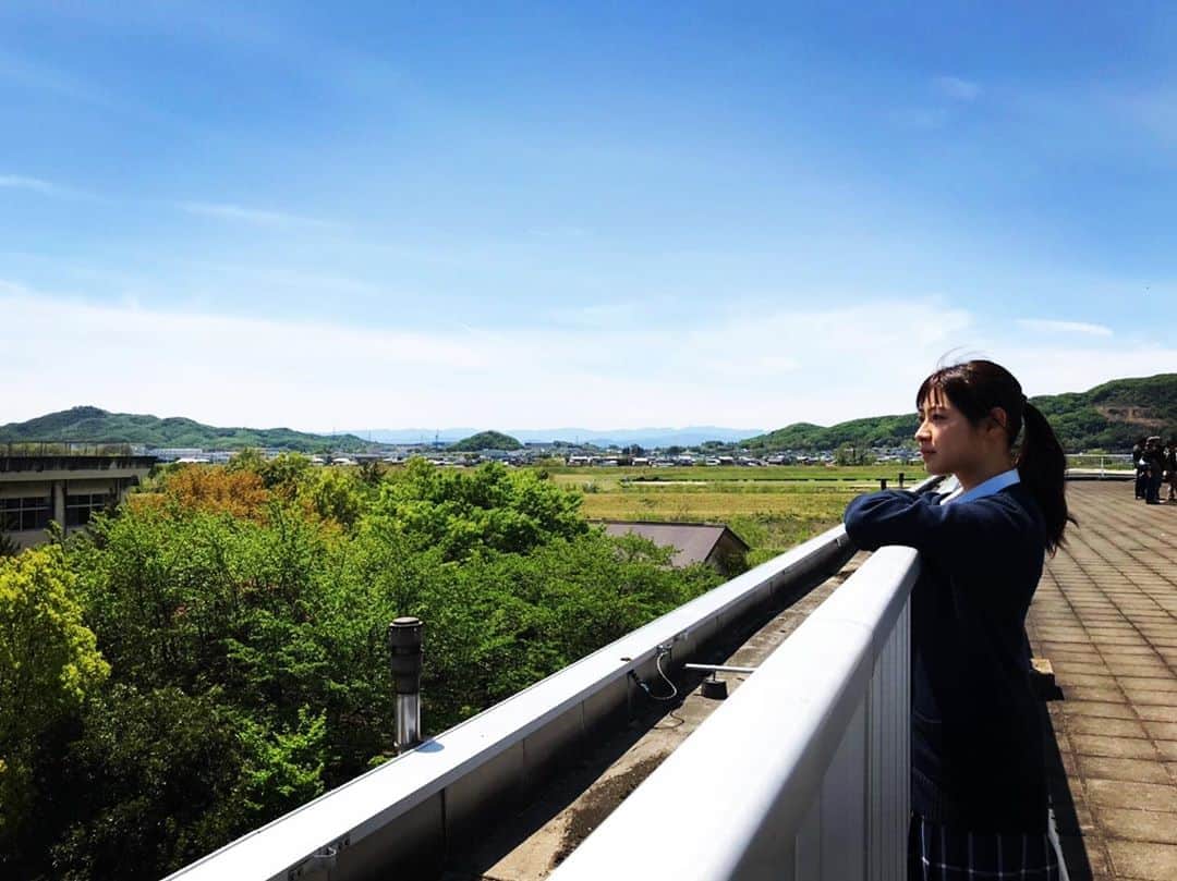 瀧本美織のインスタグラム：「#大人の土ドラ#仮面同窓会 第1話もうすぐ始まります、ぜひ🍀」