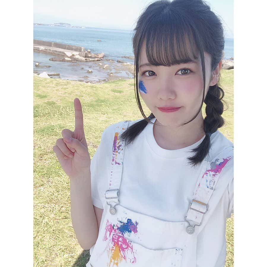 関口なほのインスタグラム：「おひさしぶりの更新。 . . このたび うみぽす2019の メインビジュアルを やらせていただくことになりました！！！！ . 葉山で撮影してきました🐟🐬🐠🐳 みんなチェックしてみてね！ https://umipos.com/  #うみぽす  #海のポスター  #葉山  #チーム神宿  #関口なほ」