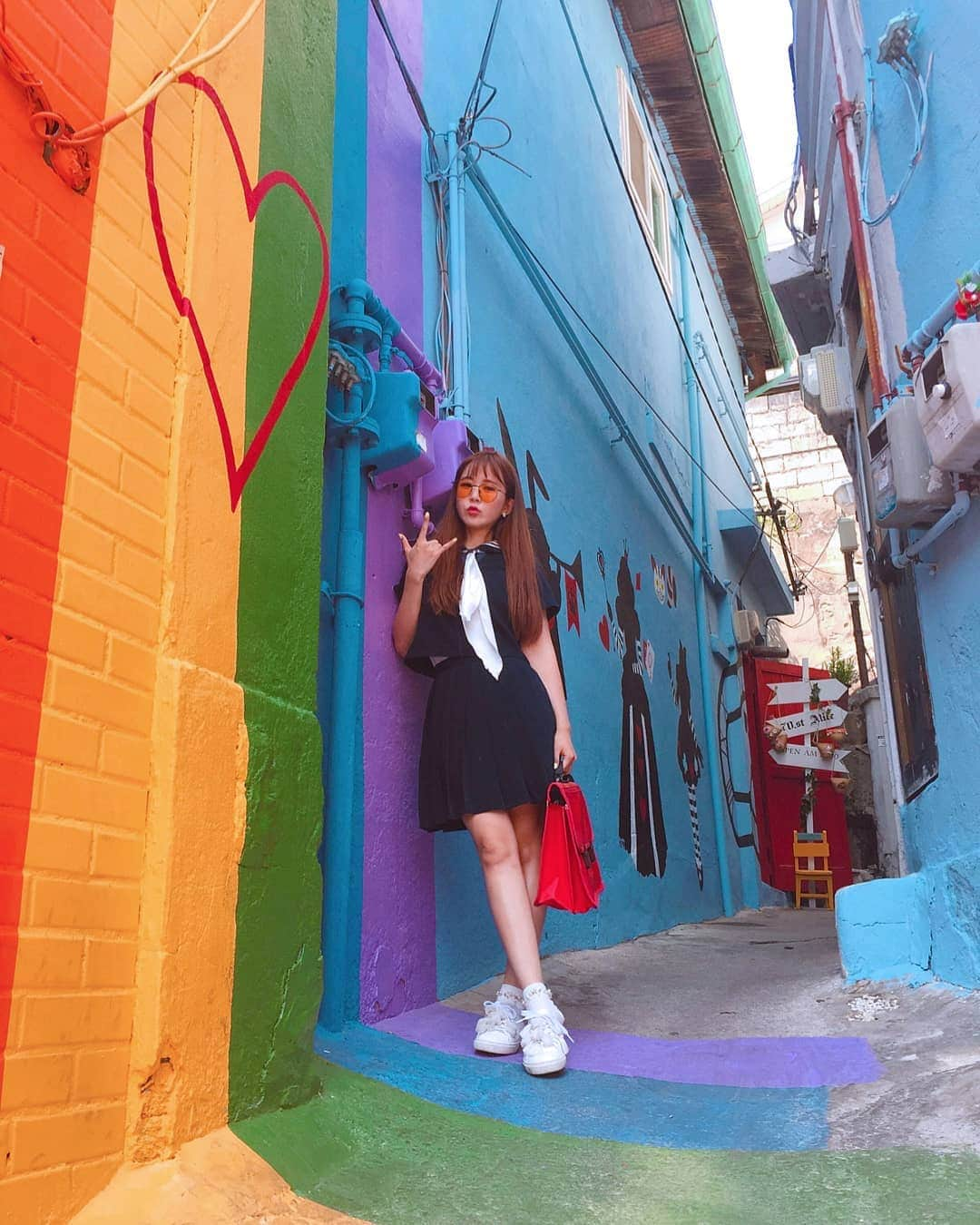 ウェイ さんのインスタグラム写真 - (ウェイ Instagram)「Slaying the rainbow🤟」6月1日 23時40分 - baysunny