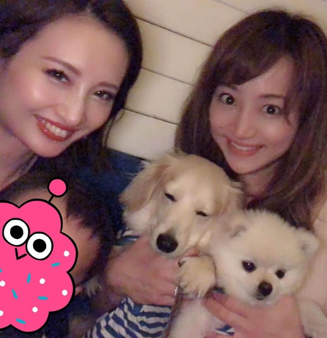 葵ゆりかさんのインスタグラム写真 - (葵ゆりかInstagram)「テラスでdinner🥂 いつも美しくて優しいゆかちゃん♡ ありがとう♥️ #dinner #terrace #birthday #birthdaycake #ありがとう #大好き #love #👶🐶」6月1日 15時22分 - yuriyuricchi