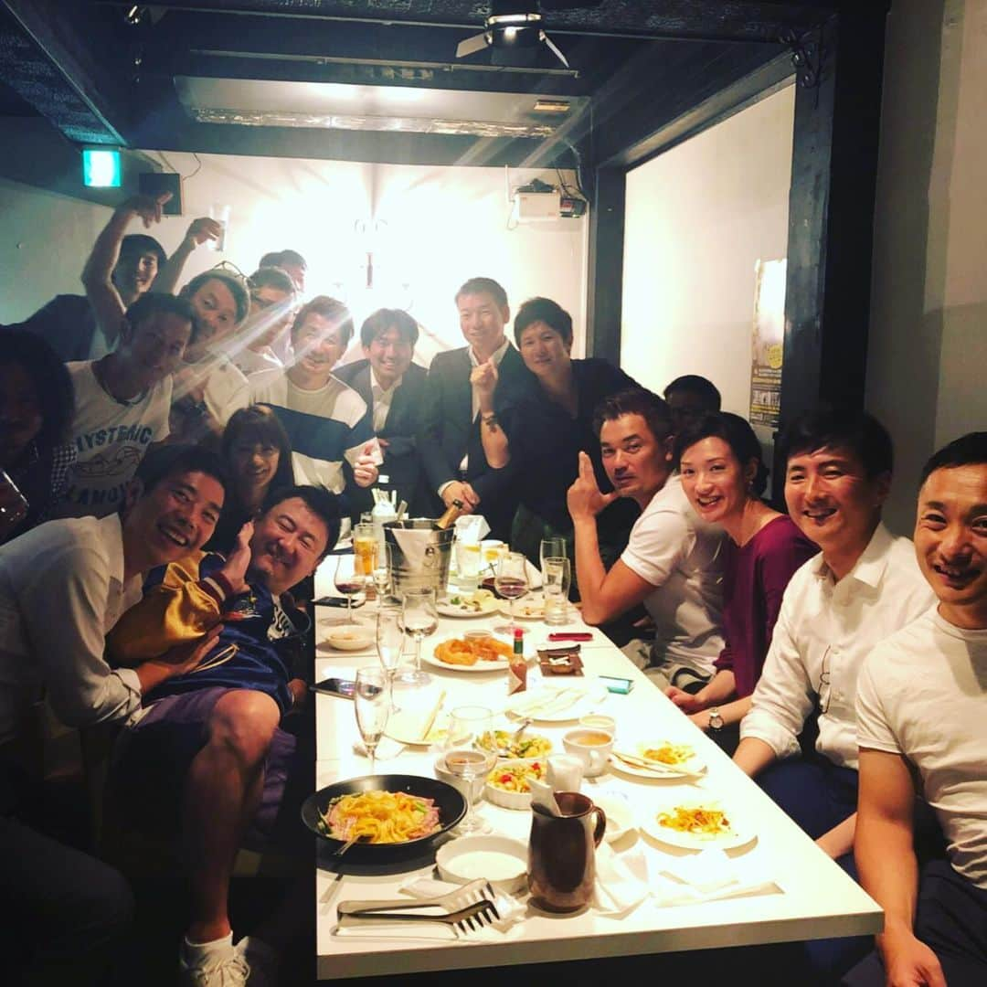 中村譲さんのインスタグラム写真 - (中村譲Instagram)「昨夜はコンペじゃないけどゴルフ仲間と飲み会。2年ぶりくらいに会ったので大はしゃぎしてしまった…門前仲町にあるオシャレなレストラン「ビ リンダ」 #golf #friends #ゴルフ仲間 #ビリンダ#たのしかった」6月1日 15時42分 - joechan1515