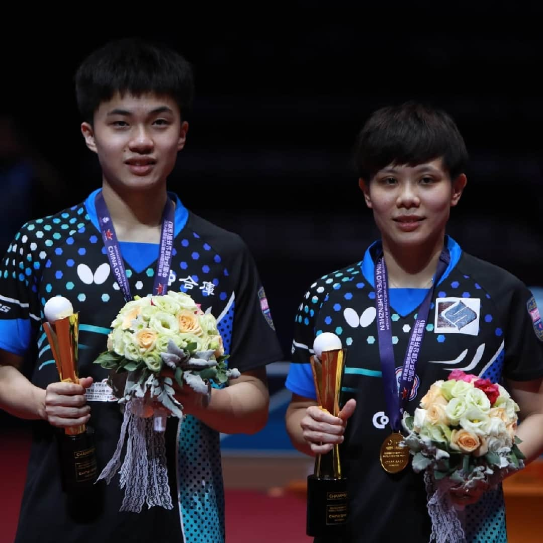 ITTF Worldさんのインスタグラム写真 - (ITTF WorldInstagram)「🤳 Smile for the #GoldenSelfie 😁 #DreamTeam @lin_yun_ju_0817 @chengiching.tt #Congrats ⠀⠀⠀⠀⠀⠀⠀⠀⠀ 📺 Recap 👉 tv.ITTF.com」6月1日 16時02分 - wtt