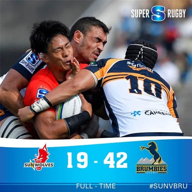 Super Rugbyさんのインスタグラム写真 - (Super RugbyInstagram)「DON’T LOOK! Hard day at office for Sunwolves in Tokyo as Brumbies record bonus point win to improve top position in Aussie Conference #SUNvBRU  www.super.rugby」6月1日 16時04分 - superrugby