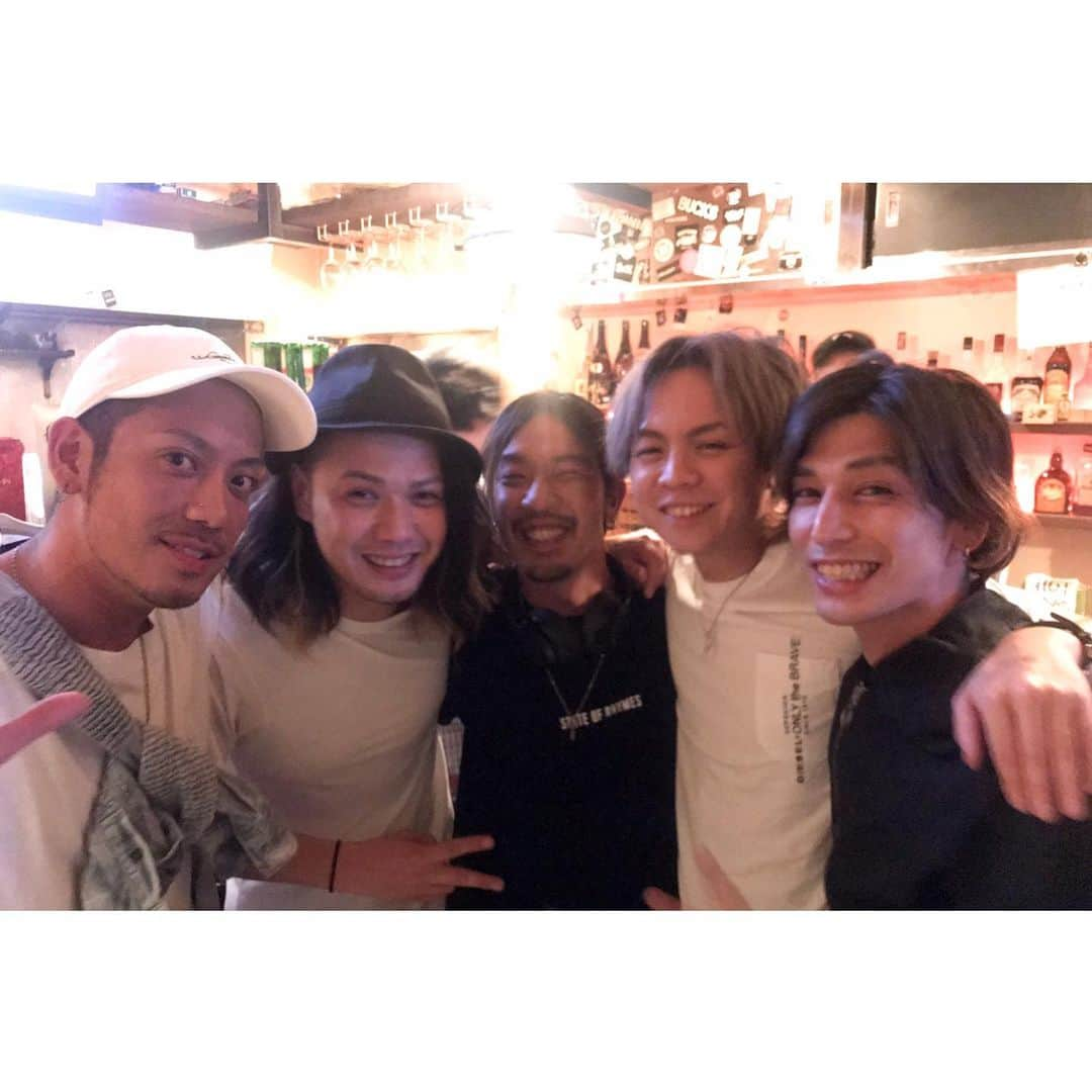 UZさんのインスタグラム写真 - (UZInstagram)「お疲れ様でしたルーキース😁 また会いましょう👍  #rookiezispunkd #uzspyair」6月1日 16時28分 - uzspyair