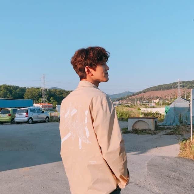 キム・ミンギュのインスタグラム：「😎#systemhomme #highsummer #system_go」