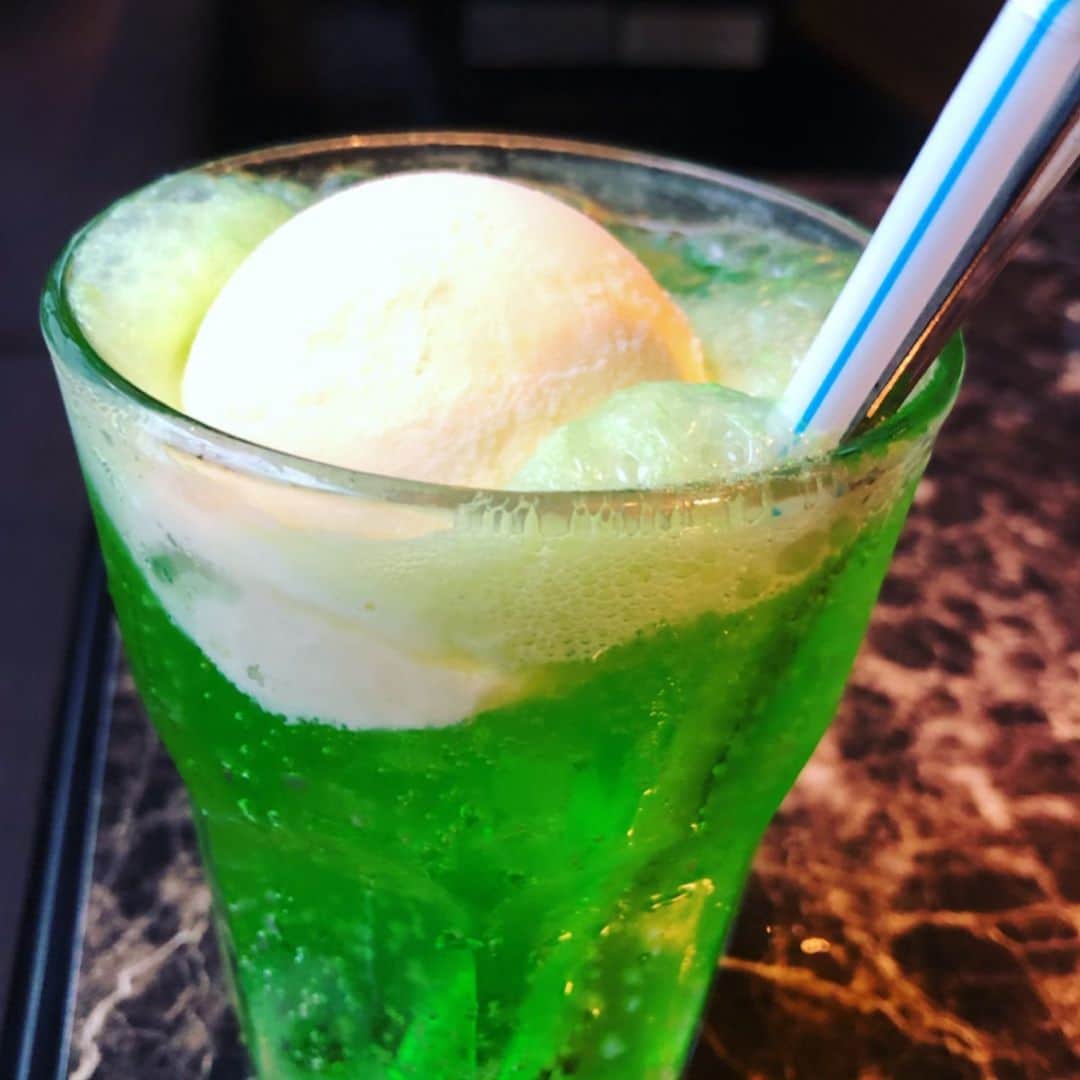 世手子さんのインスタグラム写真 - (世手子Instagram)「Cospa good barbecue restaurant(*ﾟ∀ﾟ*) I enjoyed meat in Shinjuku with my mother)^o^( I am glad to comment every day(〃ω〃) Everyone, please spend a wonderful weekend(*´∀`)♪ https://item.woomy.me/c/38278 @yakiniku_sakai #焼肉さかい 新宿店におかんと行ってきたょ(*≧∀≦*) コスパ良しなのに #シャトーブリアン もあって大感激っっ 店内めっちゃ綺麗で心地よかったですっっ ホルモンと冷麺は定番で美味しかったょん(^○^) #しそめし 美味しかったー！ 新宿 さかいで検索してー！ Casting by @woomy.restaurant #イヤリング：#ルピス @queen.lupis (v0141)」6月1日 17時19分 - rojide