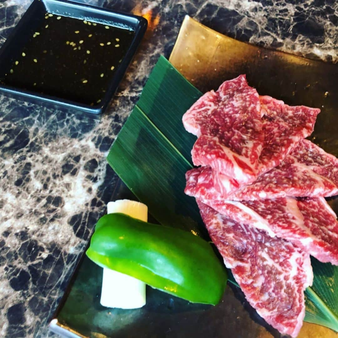 世手子さんのインスタグラム写真 - (世手子Instagram)「Cospa good barbecue restaurant(*ﾟ∀ﾟ*) I enjoyed meat in Shinjuku with my mother)^o^( I am glad to comment every day(〃ω〃) Everyone, please spend a wonderful weekend(*´∀`)♪ https://item.woomy.me/c/38278 @yakiniku_sakai #焼肉さかい 新宿店におかんと行ってきたょ(*≧∀≦*) コスパ良しなのに #シャトーブリアン もあって大感激っっ 店内めっちゃ綺麗で心地よかったですっっ ホルモンと冷麺は定番で美味しかったょん(^○^) #しそめし 美味しかったー！ 新宿 さかいで検索してー！ Casting by @woomy.restaurant #イヤリング：#ルピス @queen.lupis (v0141)」6月1日 17時19分 - rojide