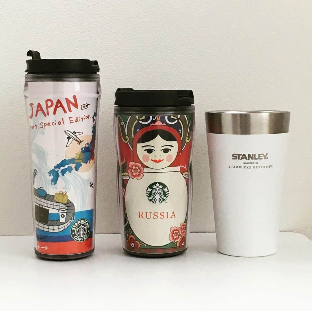 InRedさんのインスタグラム写真 - (InRedInstagram)「編集Kにロシアで買ってきてもらった、マトリョーシカのタンブラー。可愛いすぎて、目が合う度ににっこりしちゃいます😍  最近はこのマトリョーシカと、空港店舗限定のエアポートタンブラー、スターバックス リザーブ×スタンレーのステンレスカップを愛用してます！  #inredmagazine #inred #インレッド #starbuckscoffe #スターバックス #タンブラー #マトリョーシカ #スタンレー #InRed喫茶部 #編集長」6月1日 17時30分 - inrededitor