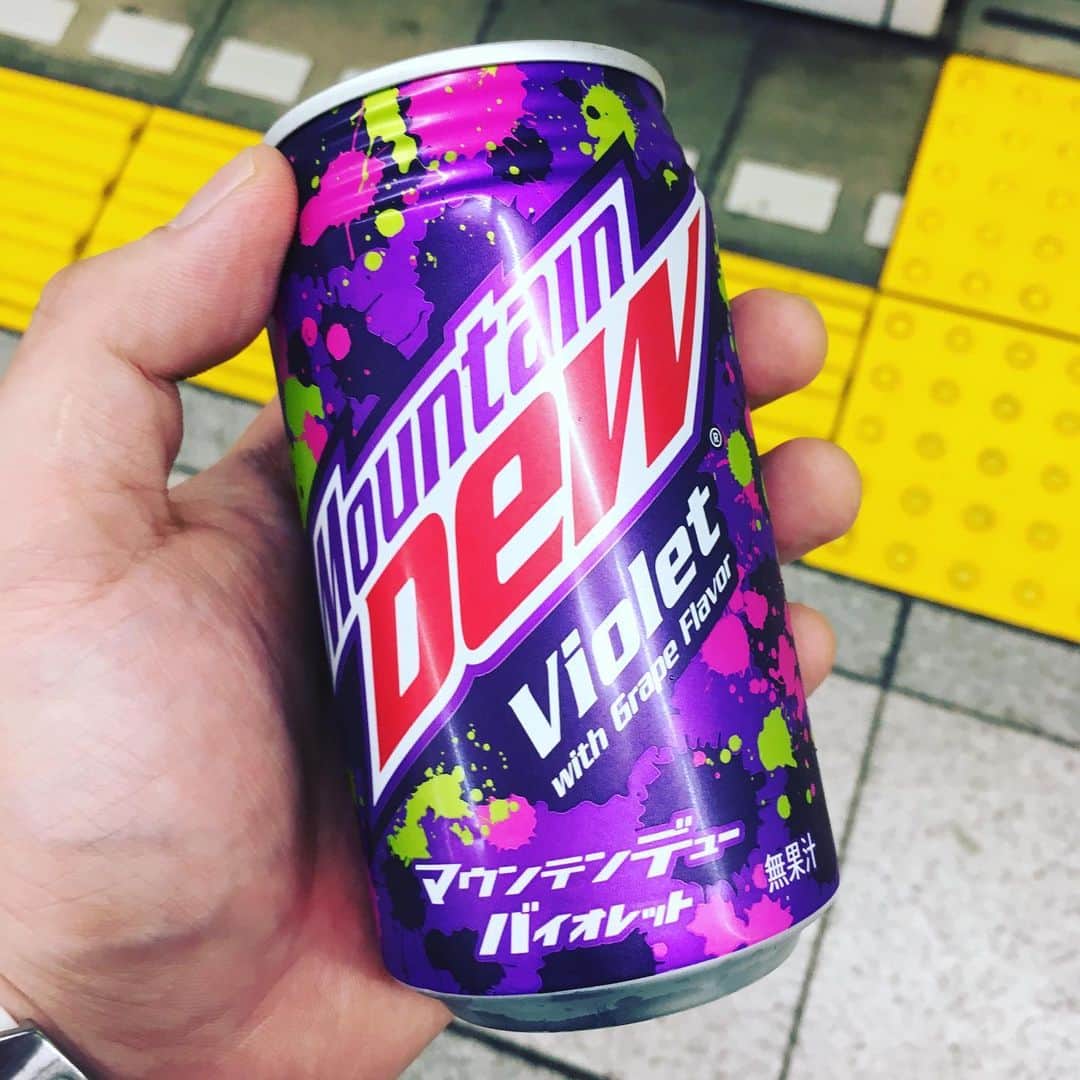 斉藤伸也さんのインスタグラム写真 - (斉藤伸也Instagram)「なにこれうまそう  #mountaindewviolet #mountaindew」6月1日 17時36分 - shytoshinya