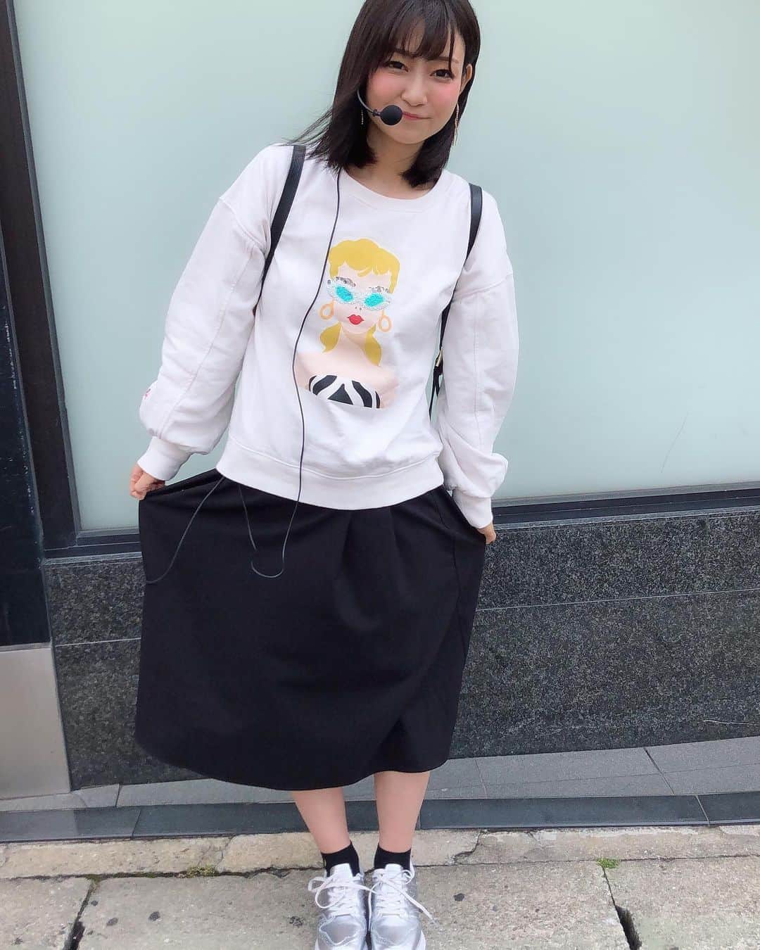 ヒラヤマンのインスタグラム：「今日のファッション #ootd #lilybrown #gu  #newbalance #toryburch  #皆さん今日も #ありがとうございました」