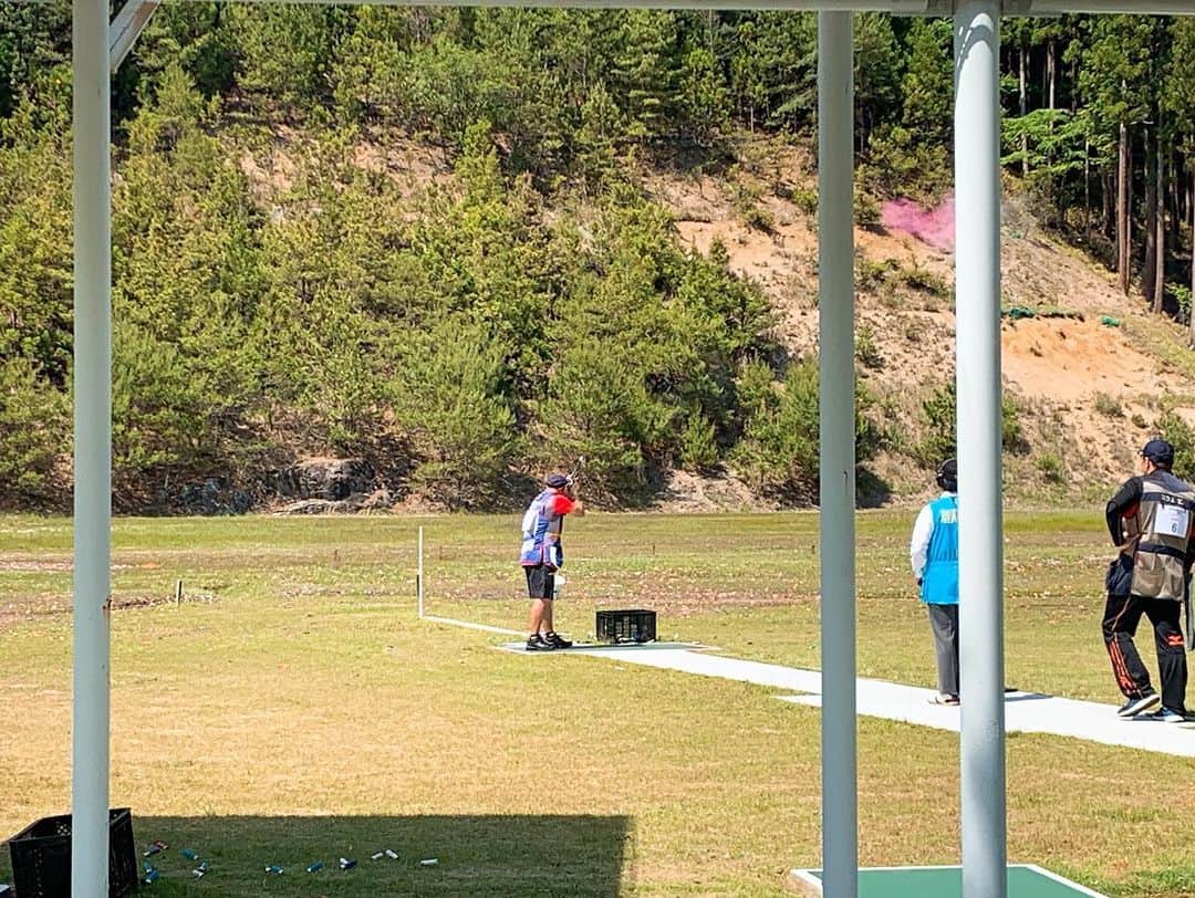 濱田隼さんのインスタグラム写真 - (濱田隼Instagram)「きょうは、豊田で行われた #クレー射撃 の大会に出場した #折原研二 選手 #折原梨花 選手の親子を直撃。 . 夢は「親子揃って、東京五輪に出場すること」。 2人とも、現役の選手。 お互いのことを褒め、尊敬し合っていました。 . 明日の「サンデーLIVE!!」、シラベルスポーツで紹介します！ . #クレー射撃 #スキート #東京五輪 #折原親子 #サンデーLIVE #テレビ朝日 #abc #メーテレ #アナウンサー #濱田隼」6月1日 18時24分 - shun_hamada_nbn