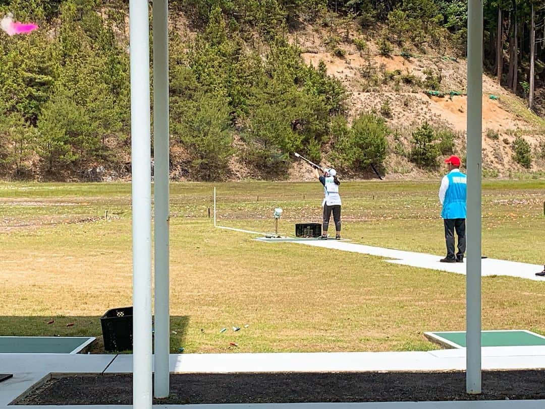 濱田隼さんのインスタグラム写真 - (濱田隼Instagram)「きょうは、豊田で行われた #クレー射撃 の大会に出場した #折原研二 選手 #折原梨花 選手の親子を直撃。 . 夢は「親子揃って、東京五輪に出場すること」。 2人とも、現役の選手。 お互いのことを褒め、尊敬し合っていました。 . 明日の「サンデーLIVE!!」、シラベルスポーツで紹介します！ . #クレー射撃 #スキート #東京五輪 #折原親子 #サンデーLIVE #テレビ朝日 #abc #メーテレ #アナウンサー #濱田隼」6月1日 18時24分 - shun_hamada_nbn