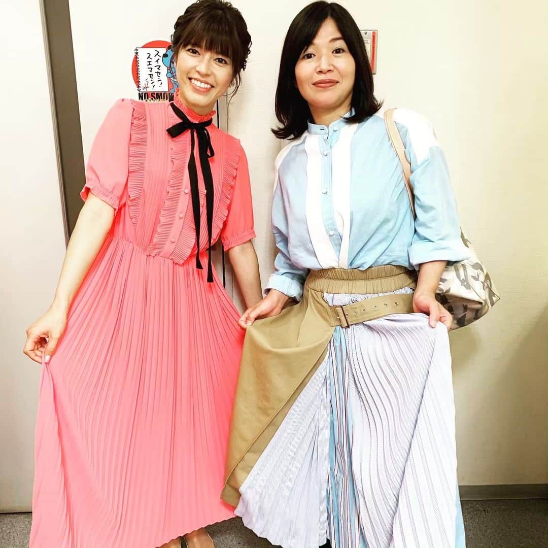 神田愛花さんのインスタグラム写真 神田愛花instagram 大好きな大久保さんが 別の番組でしたが楽屋がすぐ近くでした 大久保さんの衣装 可愛い またロケにも一緒に行きましょうね 大久保佳代子 オアシズ 神田愛花 衣装 可愛い衣装 本番前 近くの