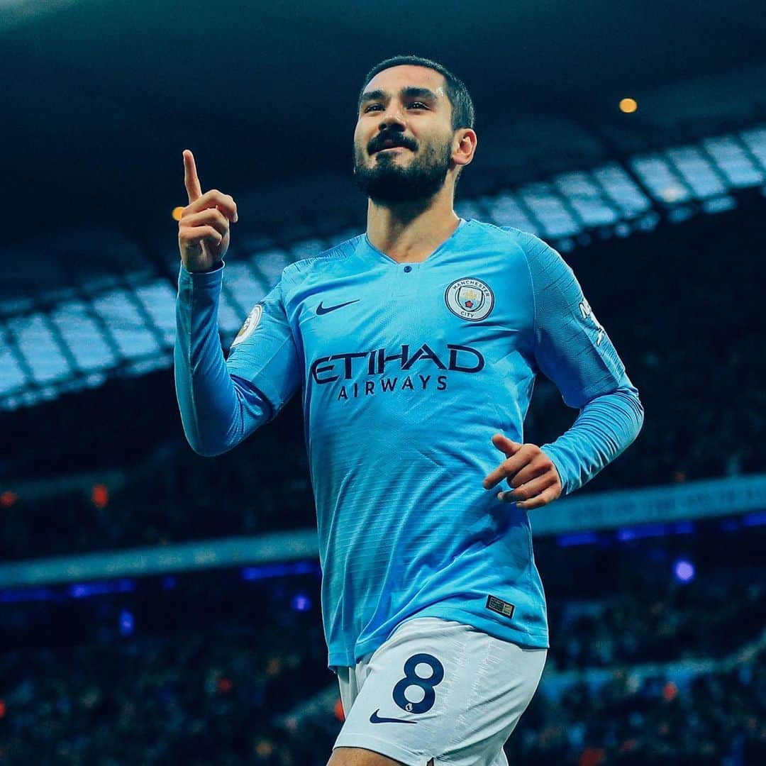 マンチェスター・シティFCさんのインスタグラム写真 - (マンチェスター・シティFCInstagram)「3️⃣ years of @ilkayguendogan 🔥 • #OnThisDay in 2016, Gundogan signed for City 👊 #mancity」6月1日 19時14分 - mancity