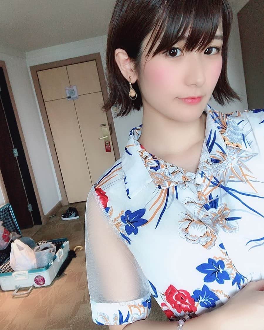 来栖うさこさんのインスタグラム写真 - (来栖うさこInstagram)「タイ🇹🇭旅行またまた行ってきました！ 今回も利休ちゃんと(^.^)❤️ たのしすぎた〜やっぱりタイだなあ〜 . 暑い&湿気マンだったので外ハネにしてみました☀️ . . #齧り付きたいお尻 #来栖うさこ #お尻は世界を救う #グラドル自画撮り部 #バンコク #タイ #thailand #そとはねボブ #ショートカット女子」6月1日 19時30分 - kurusu_usako