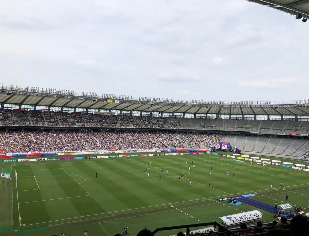 権田修一さんのインスタグラム写真 - (権田修一Instagram)「FC東京対大分トリニータ  本当に尊敬できるキャプテンだったモリゲは相変わらず素晴らしい安定感だったし、ヒガシはキャプテンマークが似合う献身的で熱いキャプテンに成長してた！！ . . 中学でFC東京に入ってからピッチに立つまでずっと観てきた場所から息子と一緒に東京の応援歌を聞きながら試合を観られて、素晴らしい時間を過ごせました！  #fctokyo #森重真人 #東慶悟 #権田修一」6月1日 20時40分 - shuichi33g