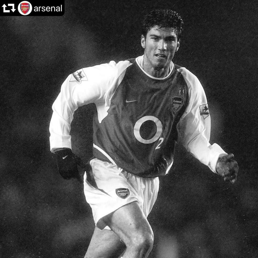 プレミアリーグさんのインスタグラム写真 - (プレミアリーグInstagram)「#repost @arsenal ・・・ Everyone at Arsenal is devastated by the shocking news that our former player Jose Antonio Reyes has died in a traffic collision in Spain.  Jose Antonio Reyes: 1983-2019  Rest in peace, Jose ❤️」6月1日 20時56分 - premierleague