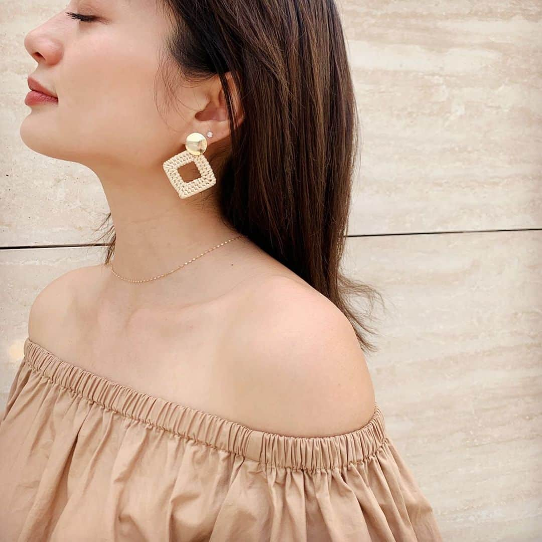 黒木なつみさんのインスタグラム写真 - (黒木なつみInstagram)「﻿ ﻿ 今日から6月〜🌼﻿ ﻿ 色々楽しみな事沢山あるな〜✌︎﻿ ﻿ 今日はラフィアピアスで夏気分🏝﻿ 軽くて可愛い💕﻿ ﻿ #happyweekend﻿」6月1日 21時04分 - natsumi0086