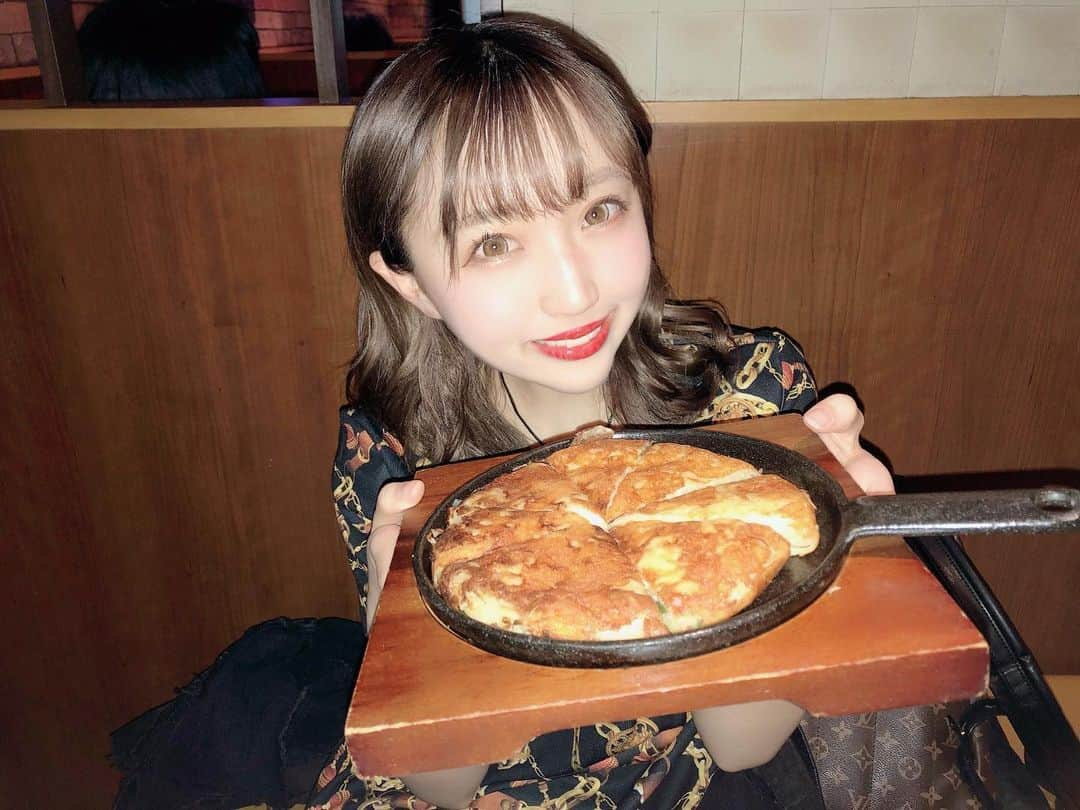 星野麻里愛さんのインスタグラム写真 - (星野麻里愛Instagram)「だいすきな チーズチヂミ🧀❤️ #チーズチヂミ  #ソウルテーブル  #名駅 #名駅グルメ」6月1日 21時01分 - maria.pink28