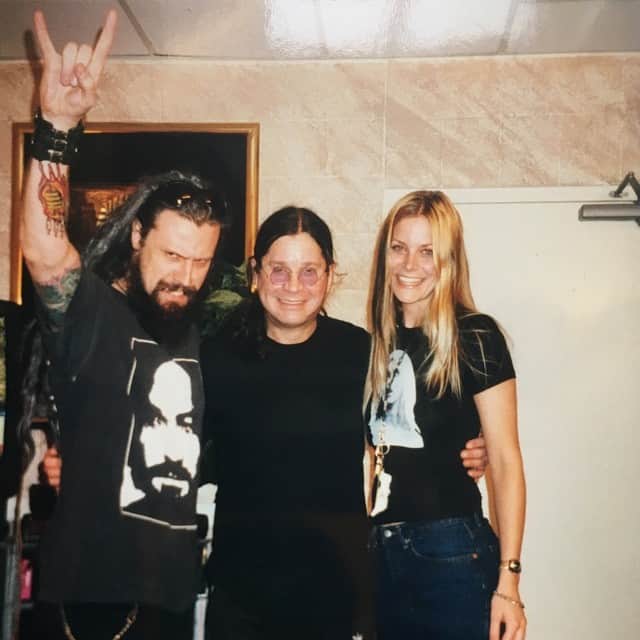 ロブ・ゾンビのインスタグラム：「Backstage with @ozzyosbourne and @sherimoonzombieofficial during Ozzfest 1999. That was the year we played right before the original Black Sabbath. They were awesome. So glad to have been apart of that year. #ozzfest #ozzyosbourne #robzombie #sherimoonzombie #blacksabbath」