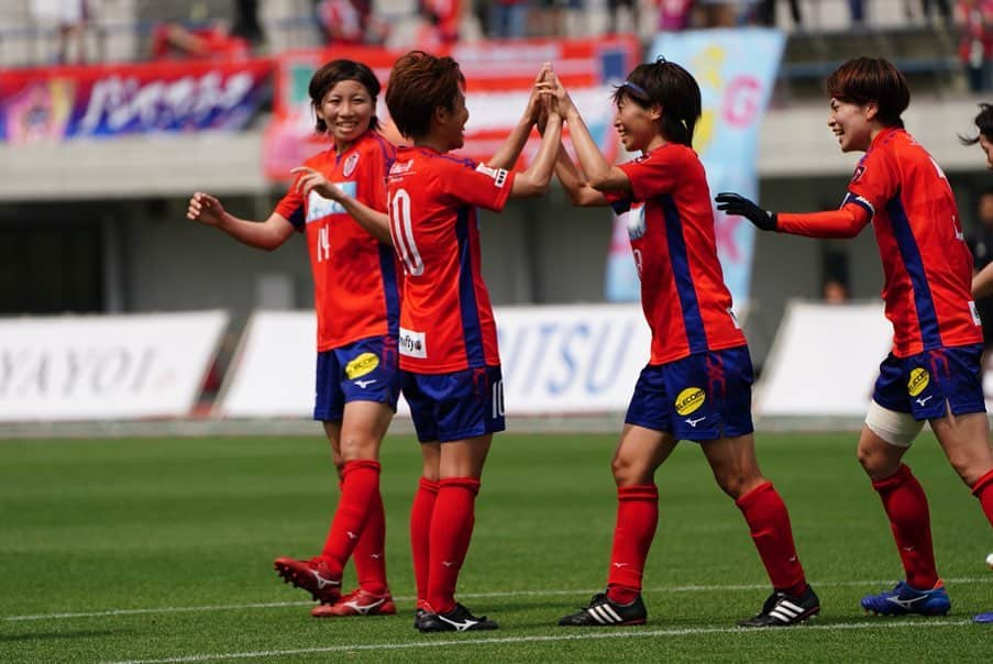 川島はるなさんのインスタグラム写真 - (川島はるなInstagram)「... 6-0⚽️✨ 点を決めた後の 皆の笑顔が最高でした😊‼️ そしてカップ戦3連勝🔥 ここからまた気を引き締めて💪 引き続きご声援、宜しくお願いします✌︎😉 #ノジマステラ神奈川相模原 #中野真奈美 #南野亜里沙 #櫻本尚子 #佐々木美和 #田中陽子 #SC相模原 #同日開催W勝利🏅」6月1日 21時34分 - haruna__kawashima