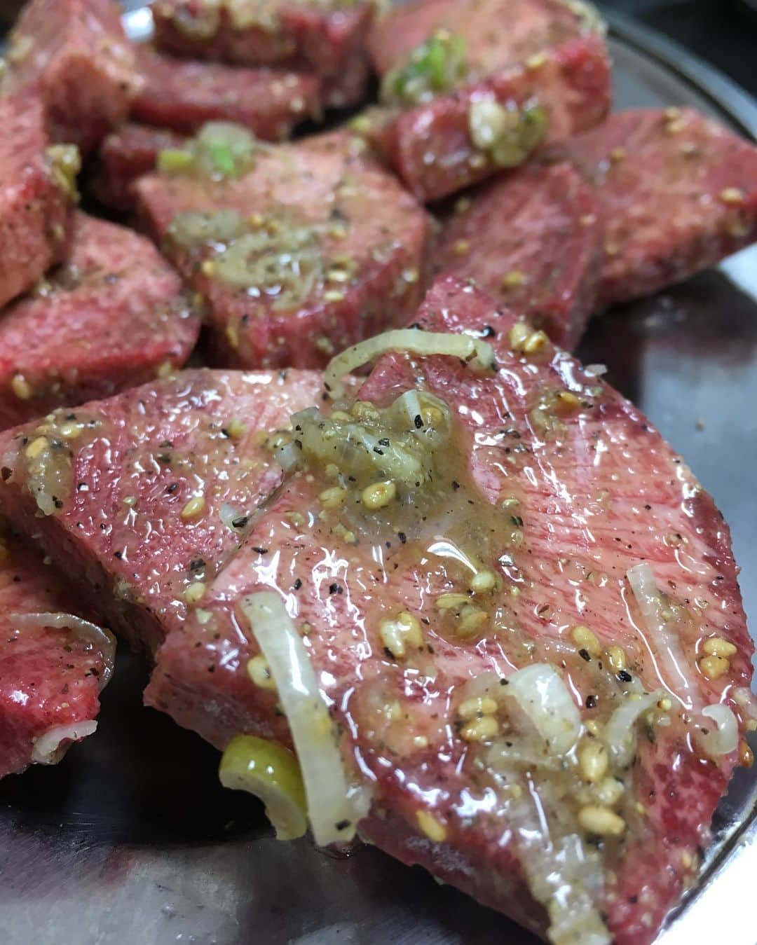 福山理子さんのインスタグラム写真 - (福山理子Instagram)「あたしの一番好きな カルビとタン塩 #焼肉女子 #肉食女子」6月1日 22時13分 - rikofukuyama