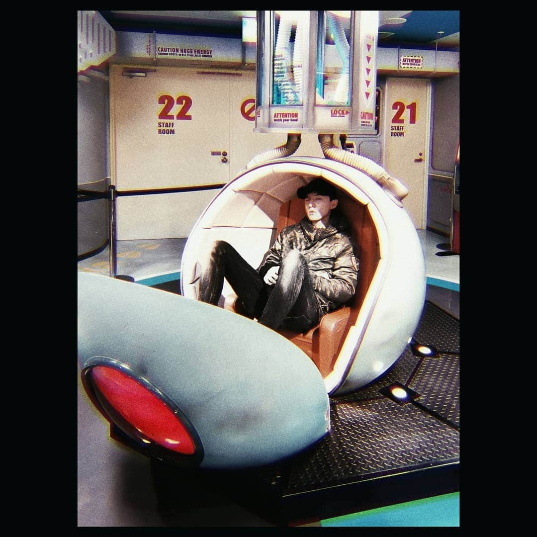 ダンソン・タンのインスタグラム：「我要回我的星球了🌐🌐 #六一儿童节 快樂 #唐禹哲 #HOTHEART  #SEVENDAYS #七龙珠」