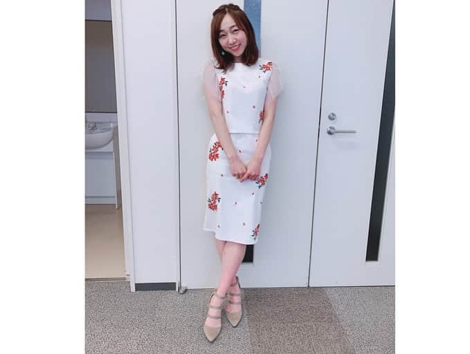 須田亜香里さんのインスタグラム写真 - (須田亜香里Instagram)「5月30日(木) お久しぶりの岸さんにテンション上がりました^^ 次はまた2週間後かな？ もっともっと楽しみになるようにいろんなことアンテナ張って行こう！ お洋服はこの日も名古屋オサレのリリちゃんコーデ。  #ドデスカ #コーディネート」6月1日 22時27分 - akarisuda