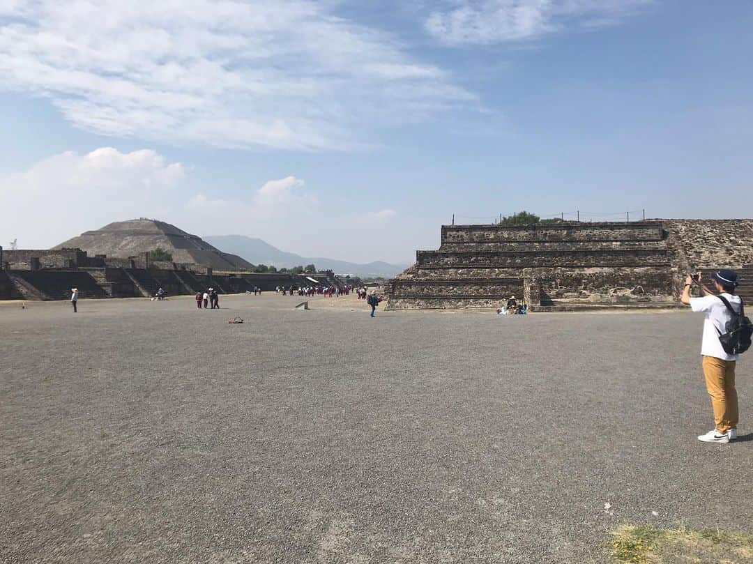 野村祐希さんのインスタグラム写真 - (野村祐希Instagram)「街全体が良すぎて 写真撮るのが面白すぎて カメラにハマりかけている📸  楽し✨  #olympus #olympspen #mexico #メキシコ #カメラ」6月2日 8時15分 - yuknmr